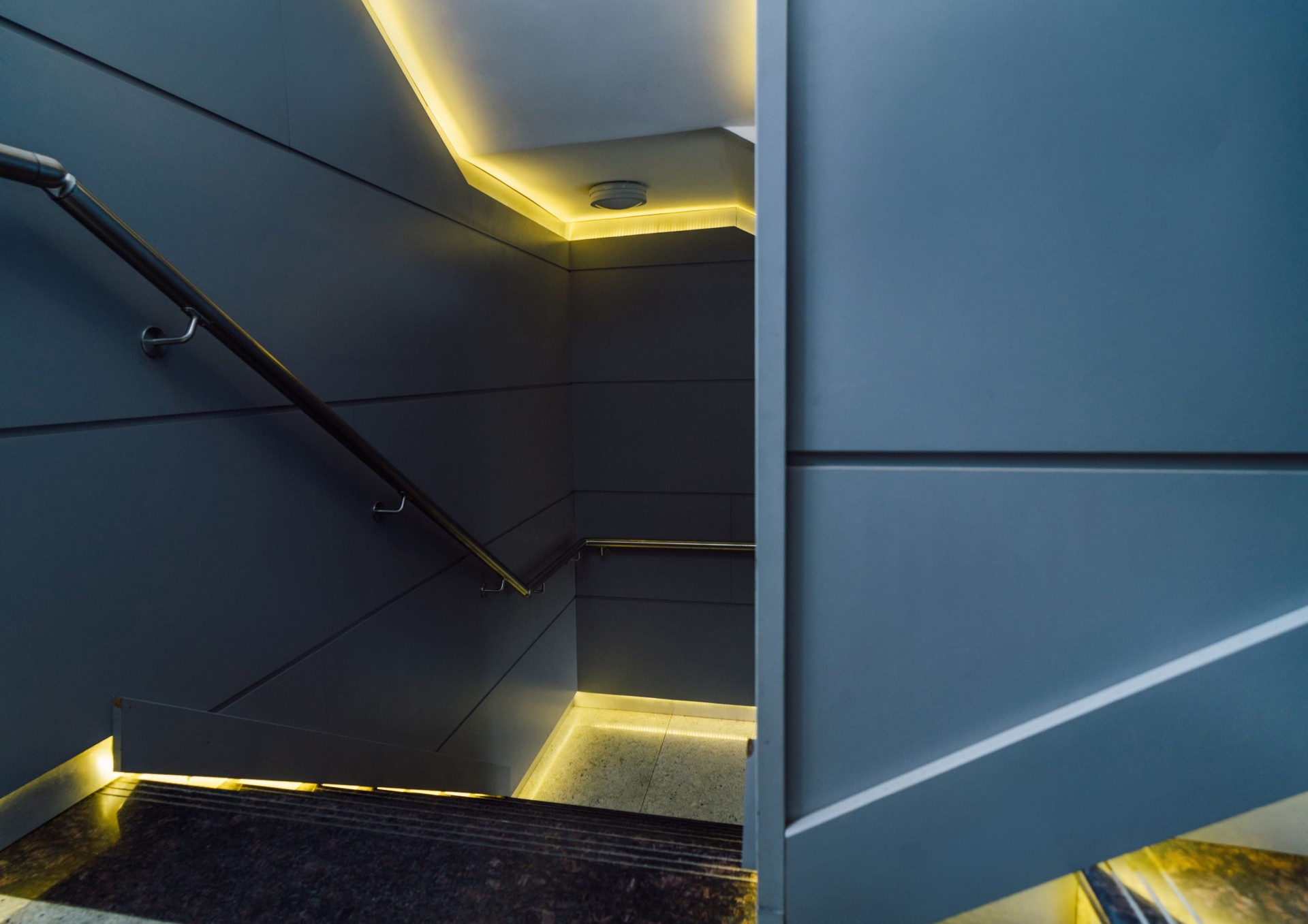 Ecolyte Lighting — Residential & Commercial Portfolio — Office 2